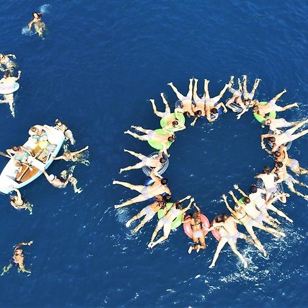 Rhythm Floating Hostel Split Exterior foto