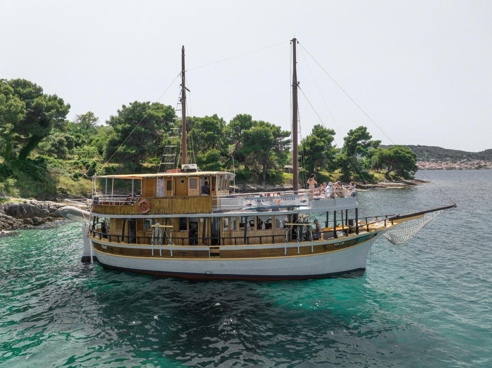 Rhythm Floating Hostel Split Exterior foto