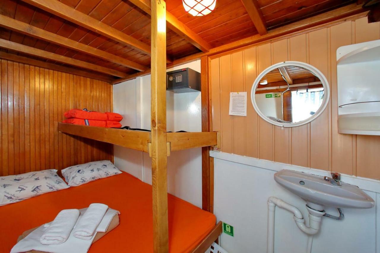 Rhythm Floating Hostel Split Exterior foto