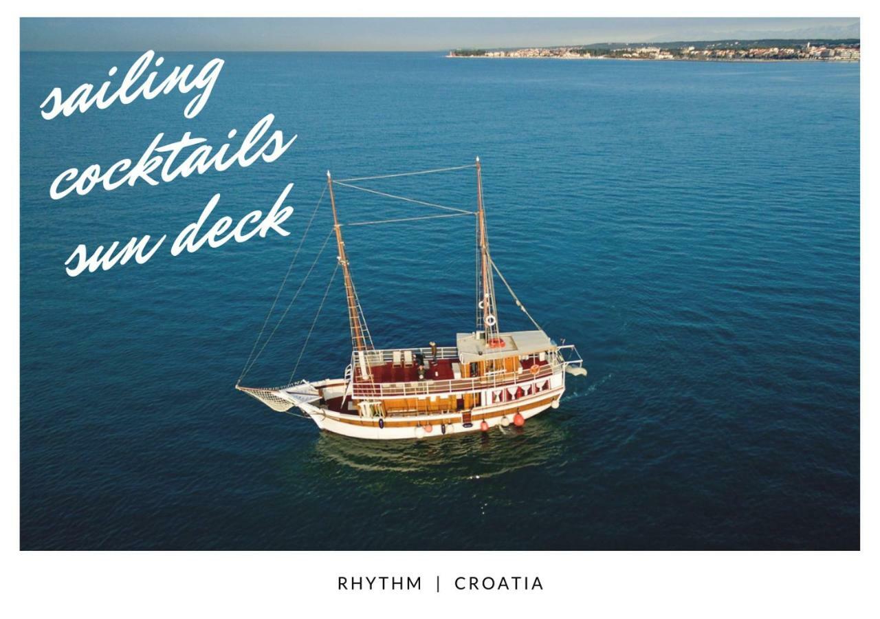Rhythm Floating Hostel Split Exterior foto