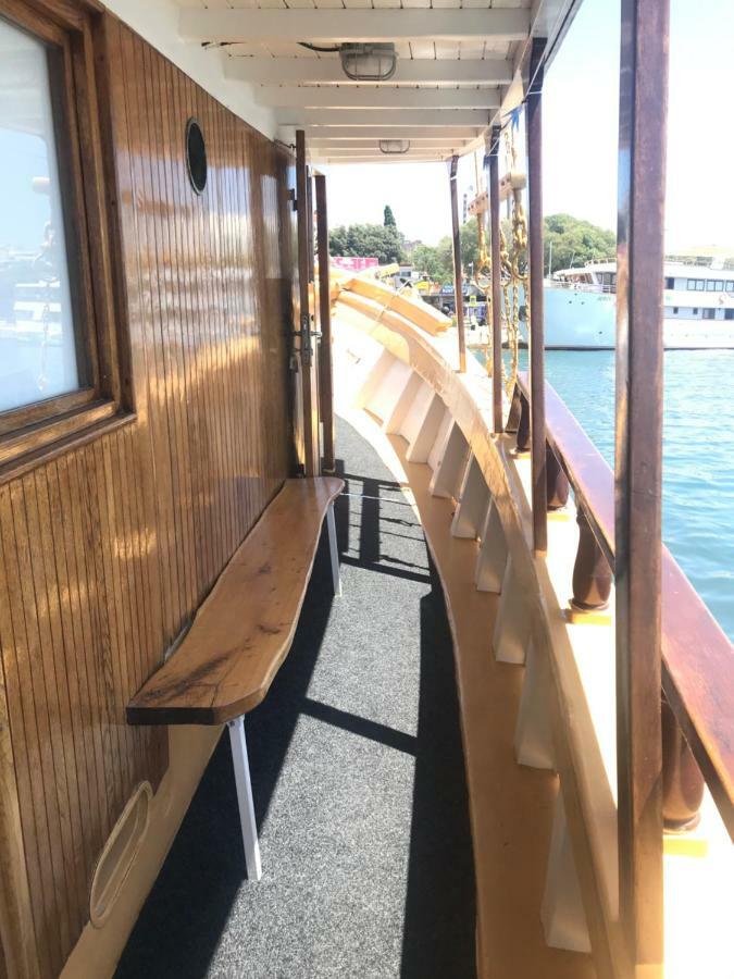 Rhythm Floating Hostel Split Exterior foto